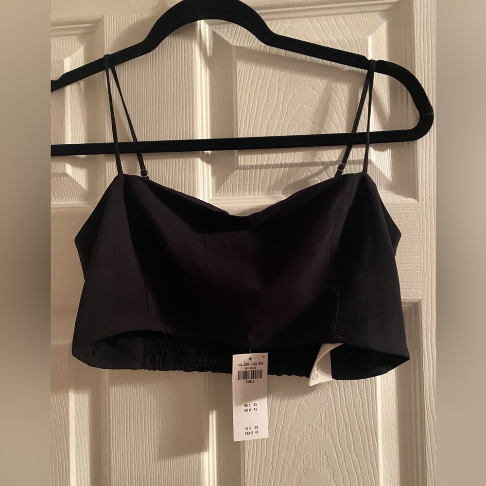 Abercrombie black crop top